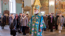 Архиерейское богослужение в Тихвинском храме