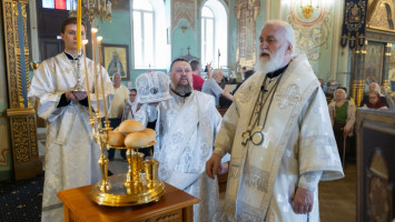 Богослужения Великой Субботы в&nbsp;Тихвинском храме