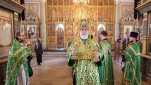 Архиерейское богослужение в Неделю Ваий в Тихвинском храме