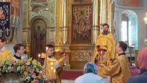 Божественная литургия в Успенском кафедральном соборе