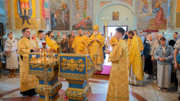 Архиерейское богослужение в&nbsp;Успенском кафедральном соборе