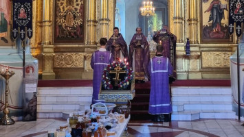 Божественная литургия и&nbsp;освящение нового урожая мёда